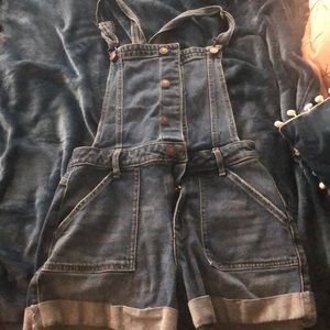 Hollister shortie overalls
